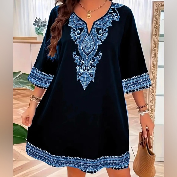 Dresses & Skirts - NIP Blue Paisley Dress/Cover Up